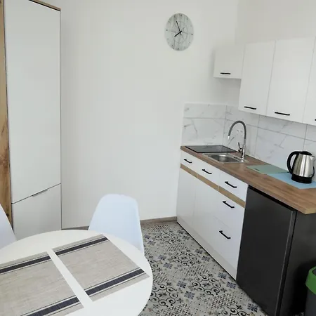 In Mrze Yno Near Blue Flag