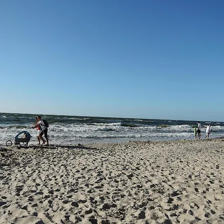 In Mrze Yno Near Blue Flag *