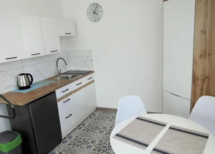 In Mrze Yno Near Blue Flag