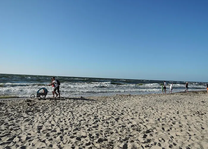 In Mrze Yno Near Blue Flag *